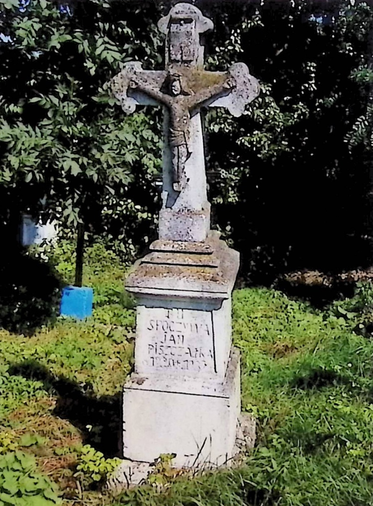 Photo showing Tombstone of Jan Piszczałka