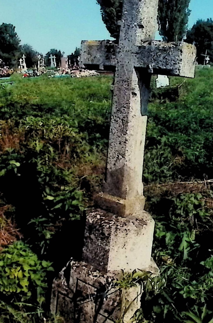 Fotografia przedstawiająca Tombstone of Edward, Josef and Stanislava Schneigert