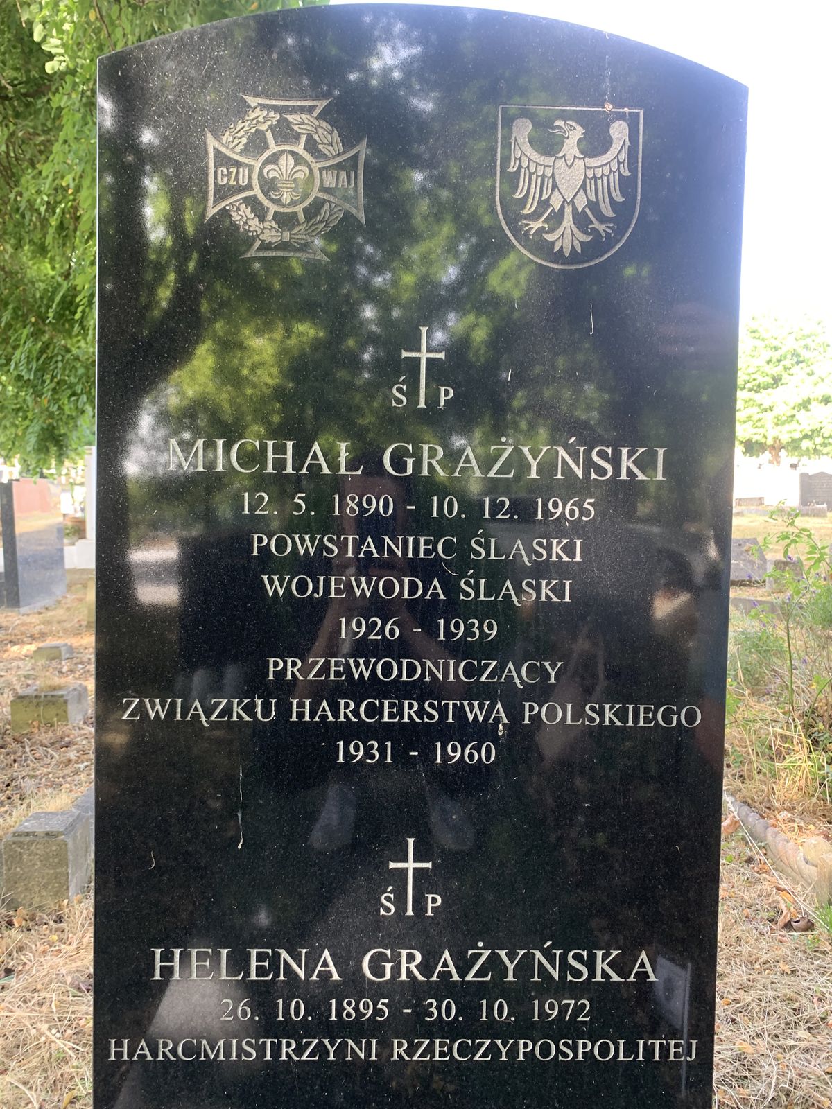 Tombstone of Helena Grażyńska and Michał Grażyński (Kurzydło)