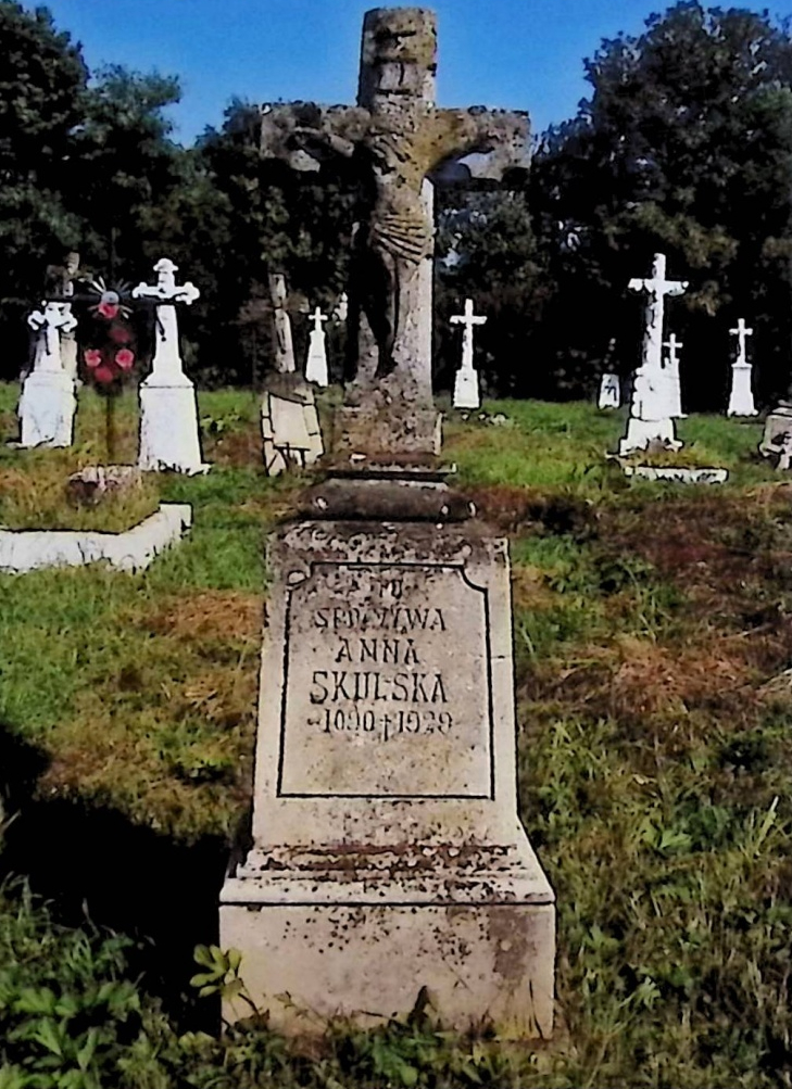 Photo montrant Gravestone of Anna Skulska