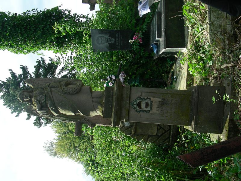 Tombstone of Julia Matkowska, Trembowla cemetery, sector 5