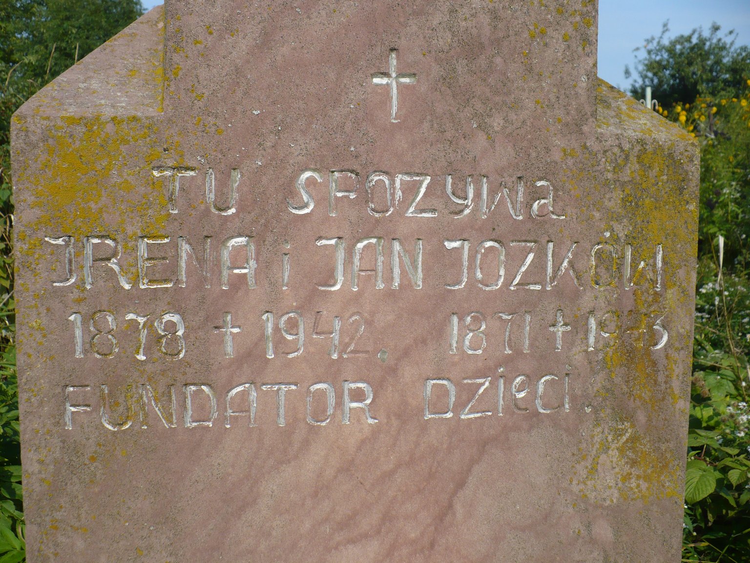 Inscription from the gravestone of Irena and Jan Józek, Chorostkowo cemetery