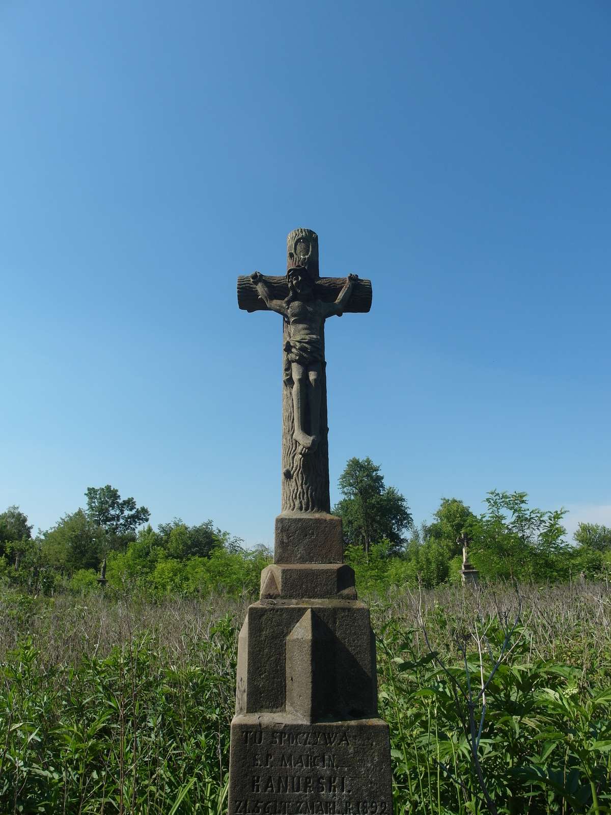 Krzyż z nagrobka Marcina Kanurskiego, cmentarz w Kozówce