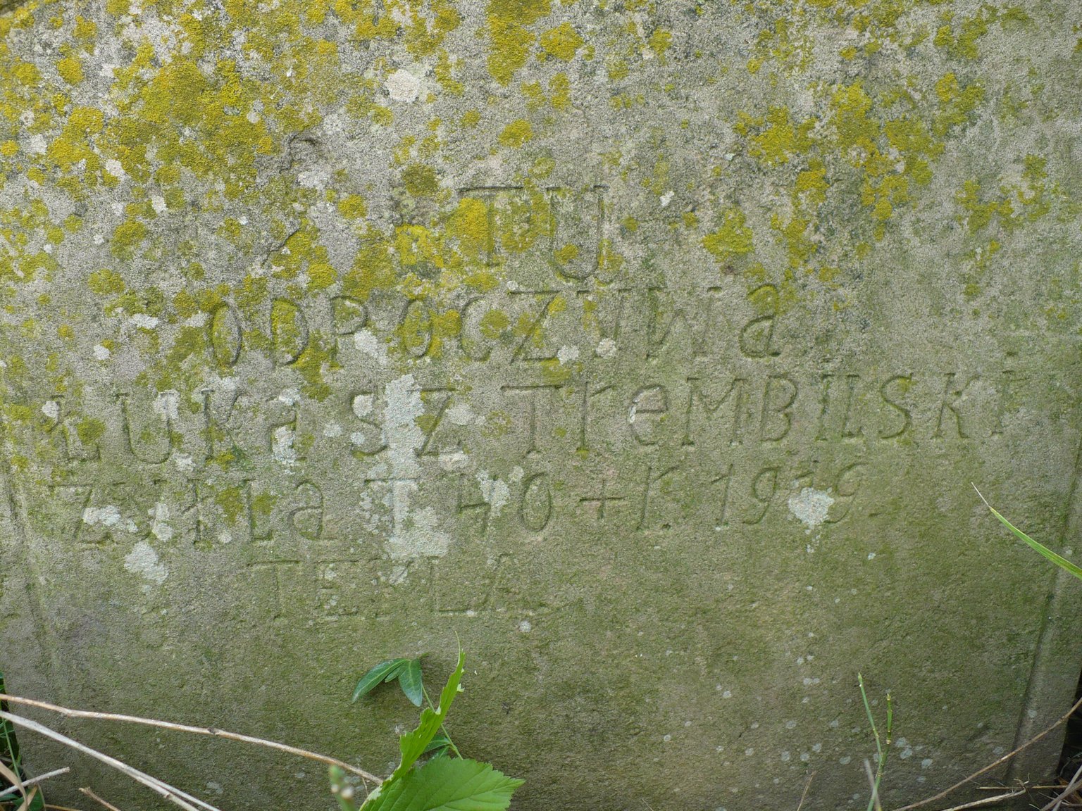 Inscription from the tombstone of Łukasz Trembilski, Chorostków cemetery