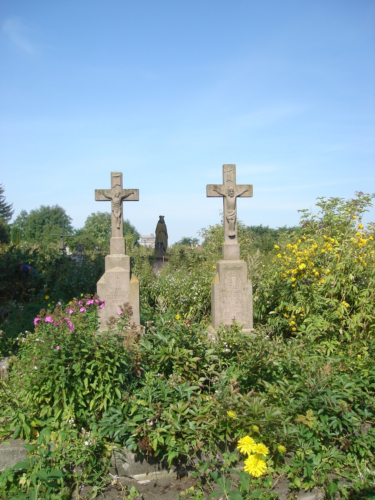 Tombstone of Anna Bednarz (left), Chorostkowo cemetery