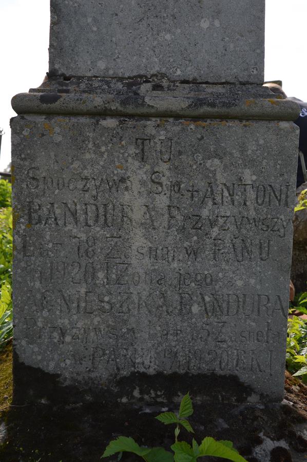 Inscription from the gravestone of Agnieszka and Antoni Bandur, Myszkowice cemetery