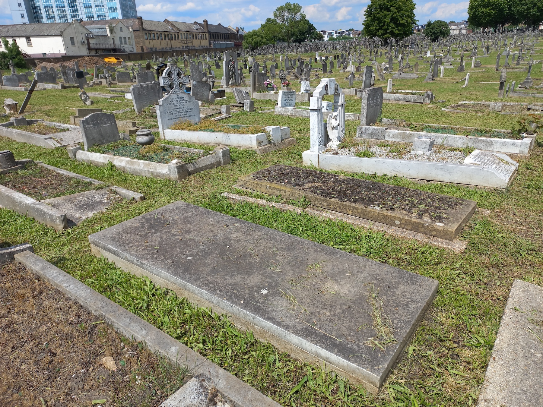 Tombstone of Jerzy Paciorkowski, St Mary's Catholic Cemetery, London