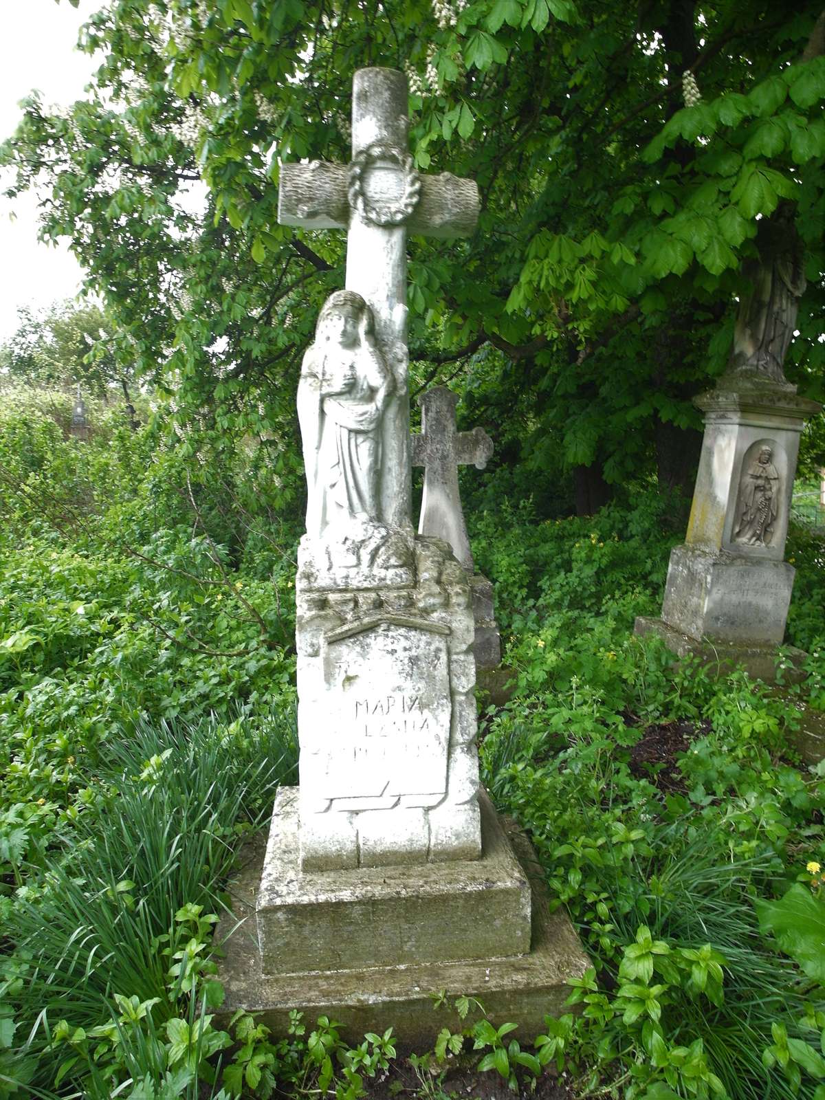 Gravestone of Maria Lyska, cemetery in Oprylovce