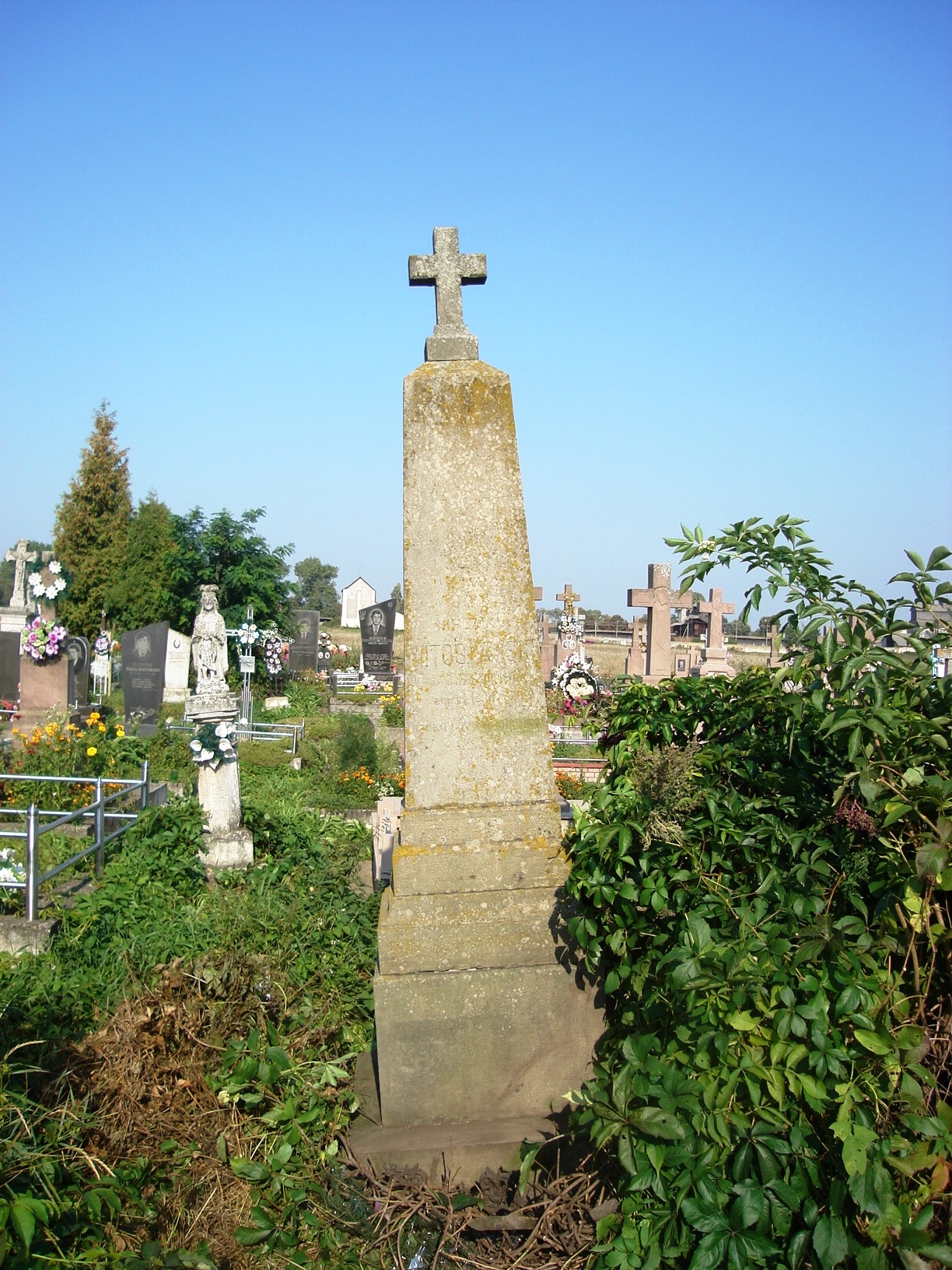 Tombstone of Jan Vitoslavski, cemetery in Chorostkowo