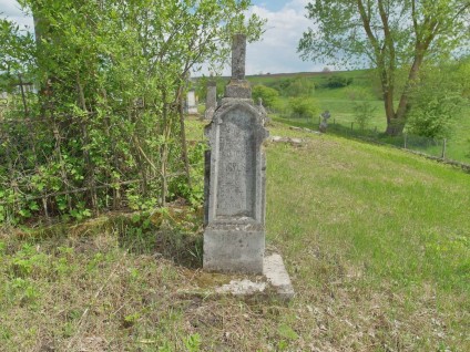 Nagrobek Nikodema Barylskiego, cmentarz w Stryjówce