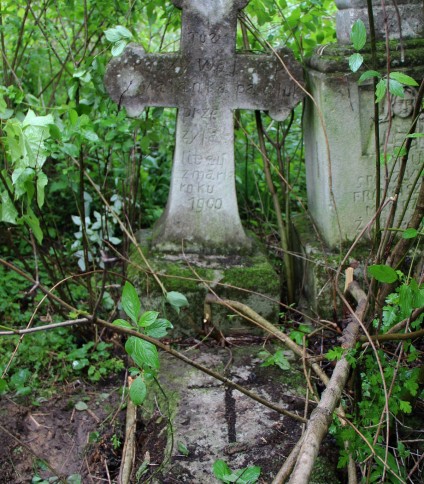Nagrobek Małanki Pawluk, cmentarz w Opryłowcach