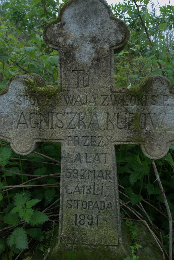 Inscription from the gravestone of Agnieszka Kubów, cemetery in Opryłowce