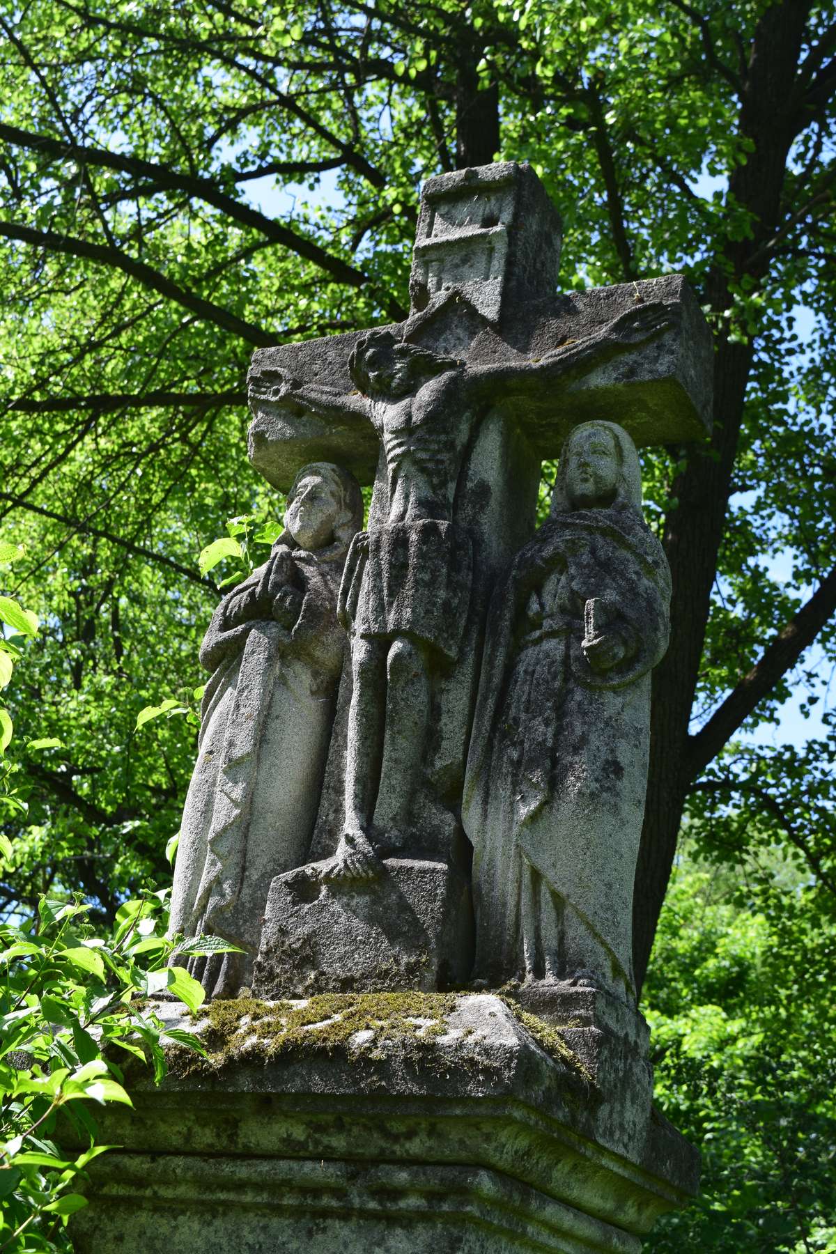 Topping out of the tombstone of Anna Łen, Kozłowo cemetery