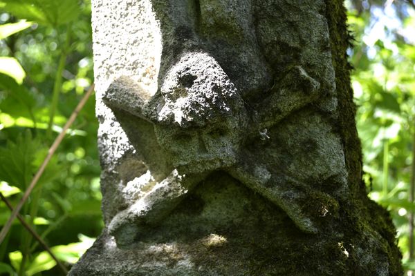 Fragment from the tombstone of Ma[...]i Gr[...]owski, Kozlow cemetery