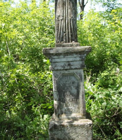 Nagrobek Jana Bajaka, cmentarz w Kozłowie