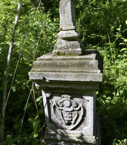 Nagrobek [...] Turskiego, cmentarz w Kozłowie