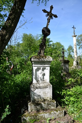 Nagrobek Jana Toporowskiego, cmentarz w Kozłowie