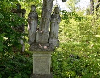 Nagrobek Marii Stadnik, cmentarz w Kozłowie