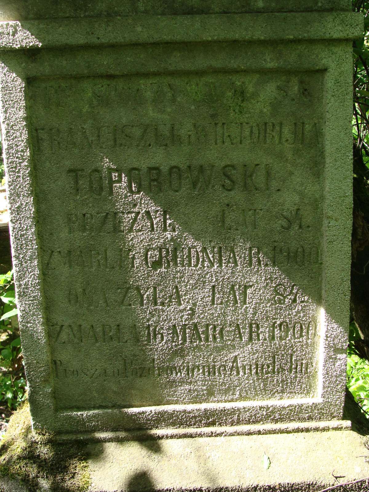 Inscription from the tombstone of Wiktoria and Franciszek Toporowski, Kozłowo cemetery