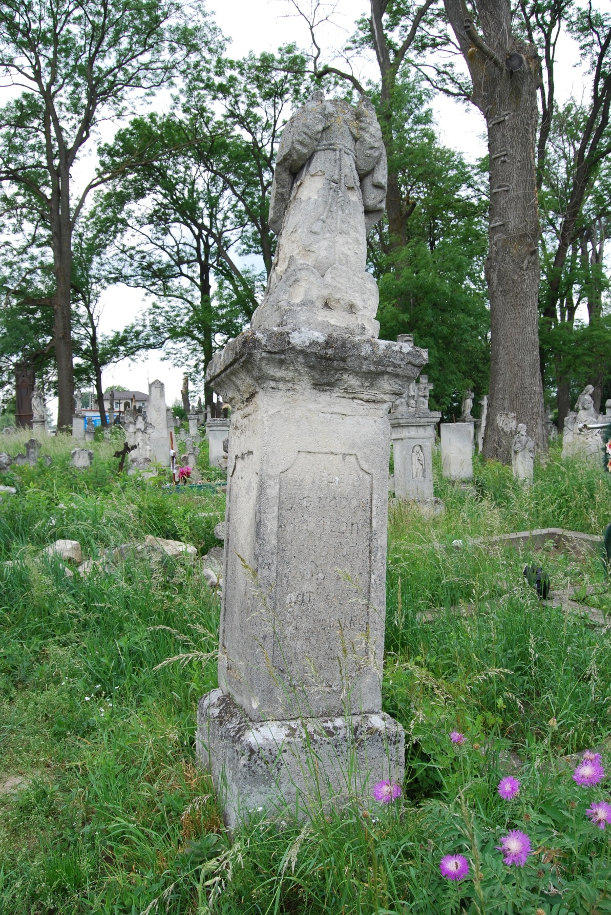 Tombstone of Jan Dombka and Katarzyna Dombka, Zbarazh cemetery, sector 01a