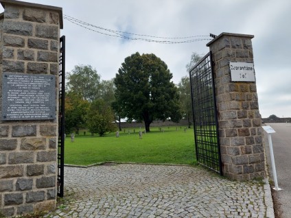 Cmentarze na terenie Miejsca Pamięci KL Mauthausen