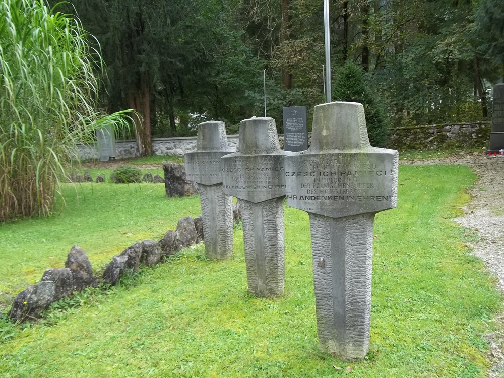 Ofiary zbrodni i represji niem. 1939-45 - obozy koncentracyjne. Obozy koncentracyjne - KL Mauthausen-Gusen. KL Ebensee