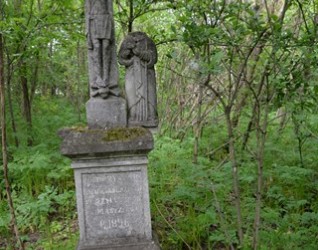 Nagrobek Katarzyny Grześko na cmentarzu w Draganówce