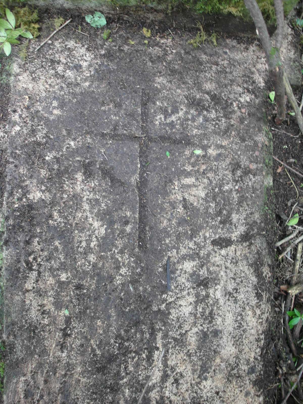Fragment nagrobka Michała Pachuta, cmentarz w Dobrowodach, 2019