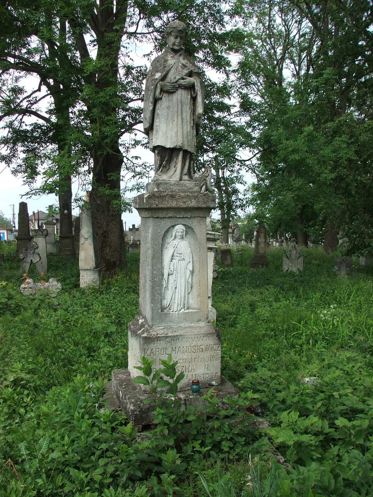 Tombstone of Franciszka Hanosiewicz and Karol Hanosiewicz, Zbarazh cemetery, sector 02a