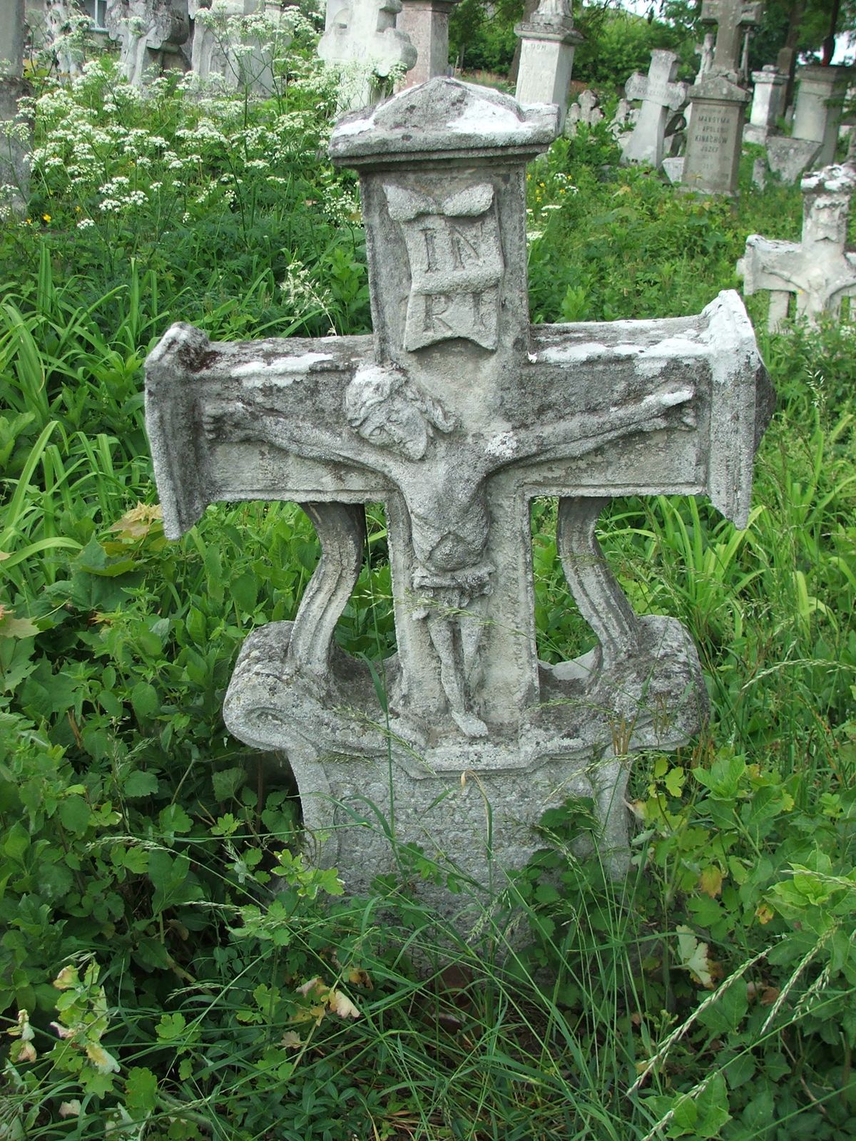 Tombstone of Catherine Taraichuk and Szymon Taraichuk, Zbarazh cemetery, sector 02a
