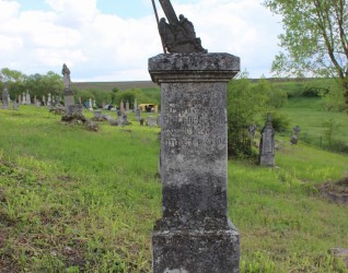 Nagrobek Piotra Orłowskiego, cmentarz w Stryjówce