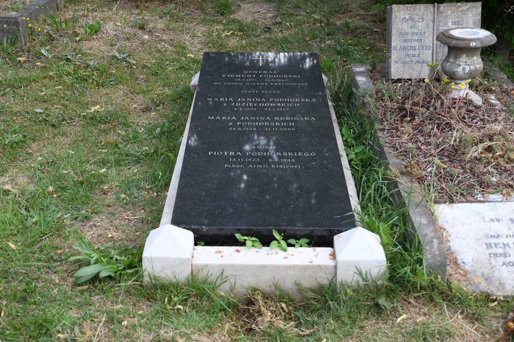 Tombstone of Zygmunt Podhorski, Brompton Cemetery, London