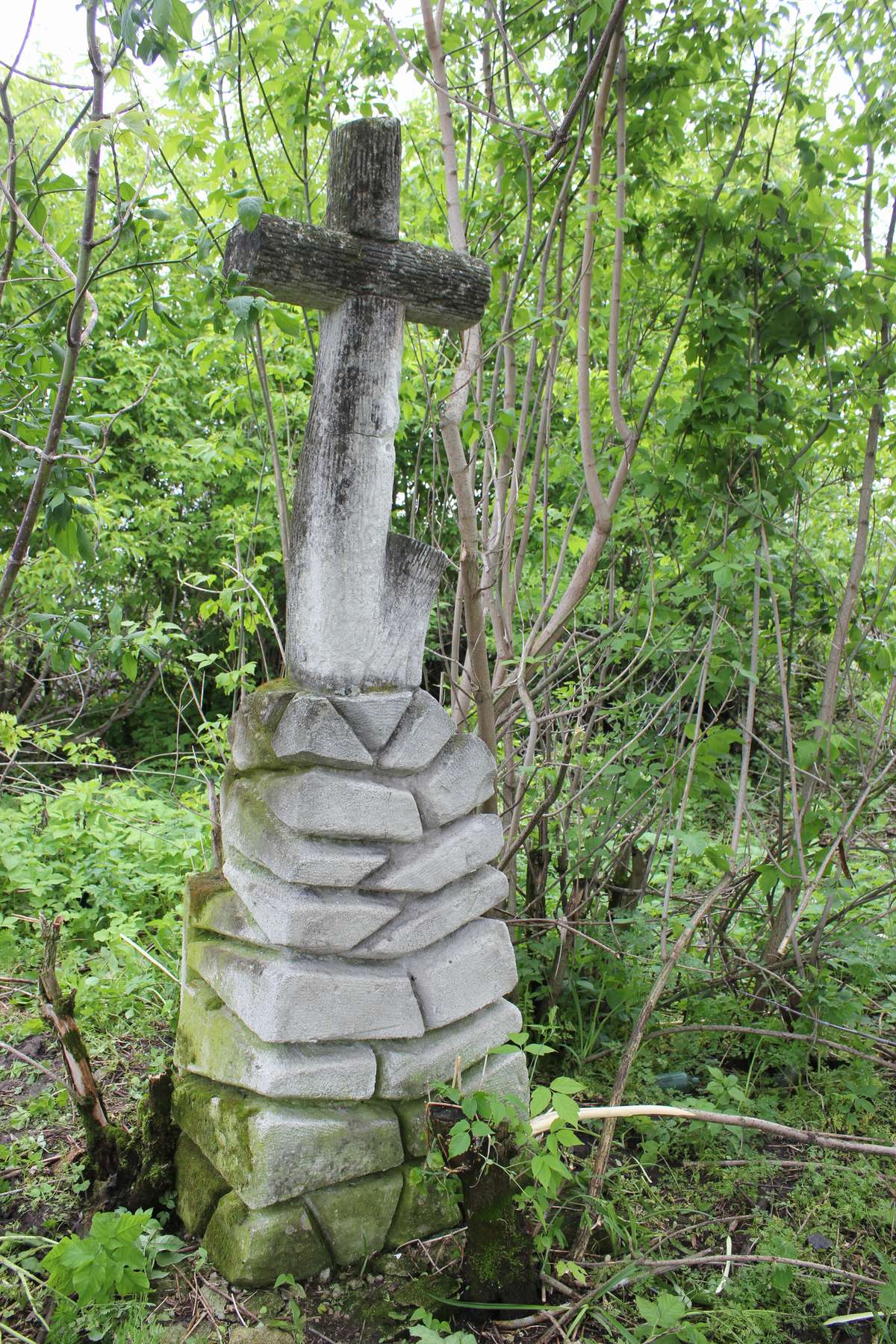 Tombstone of Nusi Dziaduch, Toki cemetery, 2019