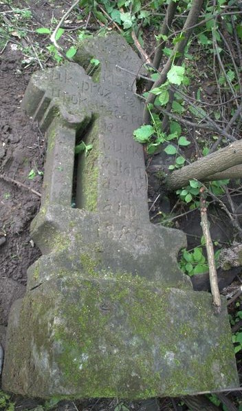 Tombstone of N.N., Toki cemetery, 2019