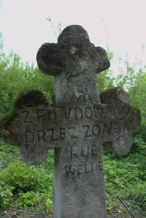 Inscription from the gravestone of Felicjan Welde, Toki cemetery, 2019