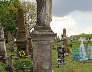 Nagrobek Jana Hermatiuka, cmentarz w Stryjówce