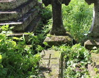 Nagrobek Marii Dziedzic, cmentarz w Opryłowcach