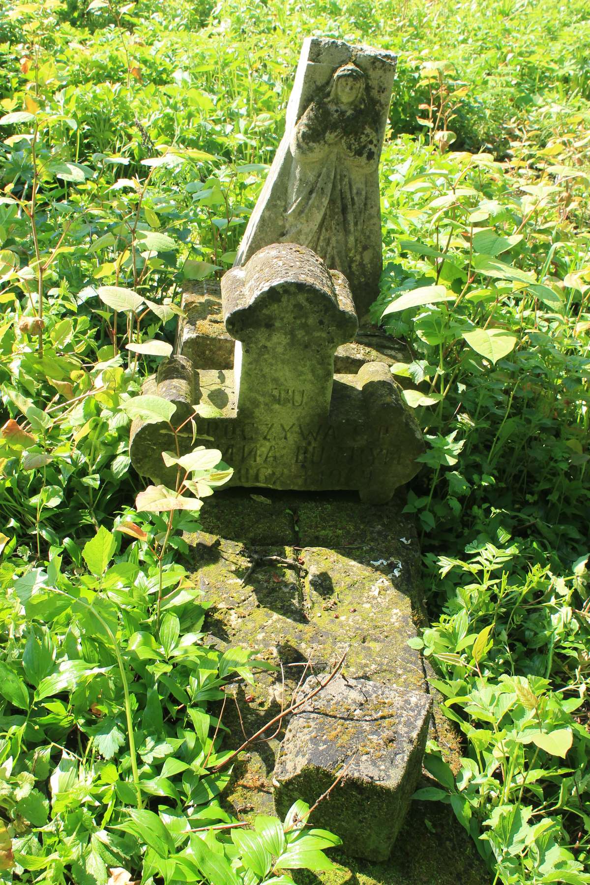 Tombstone of Anna Butryn, cemetery in Oprylovce