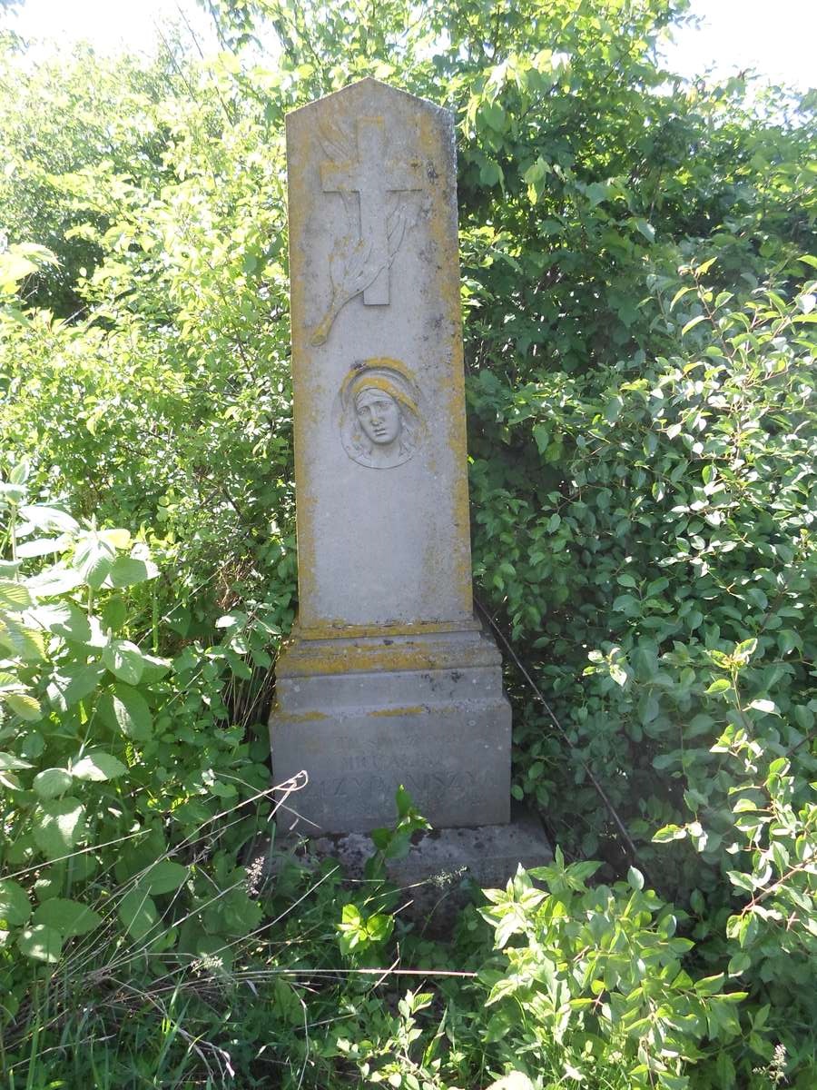 Tombstone of Michalina Szczypaniszyn, cemetery in Zaścianka