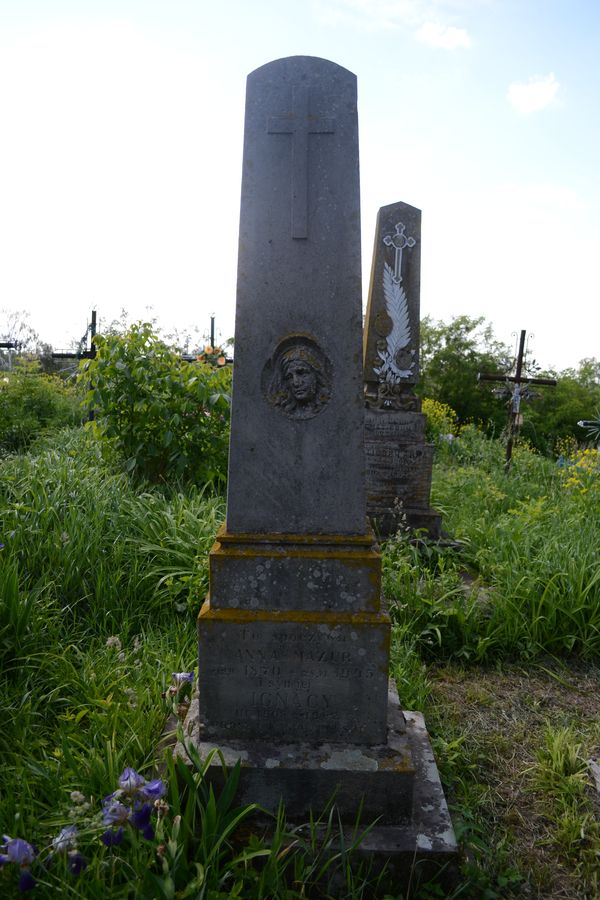 Tombstone of Anna and Ignacy Mazur, cemetery in Zaścianka