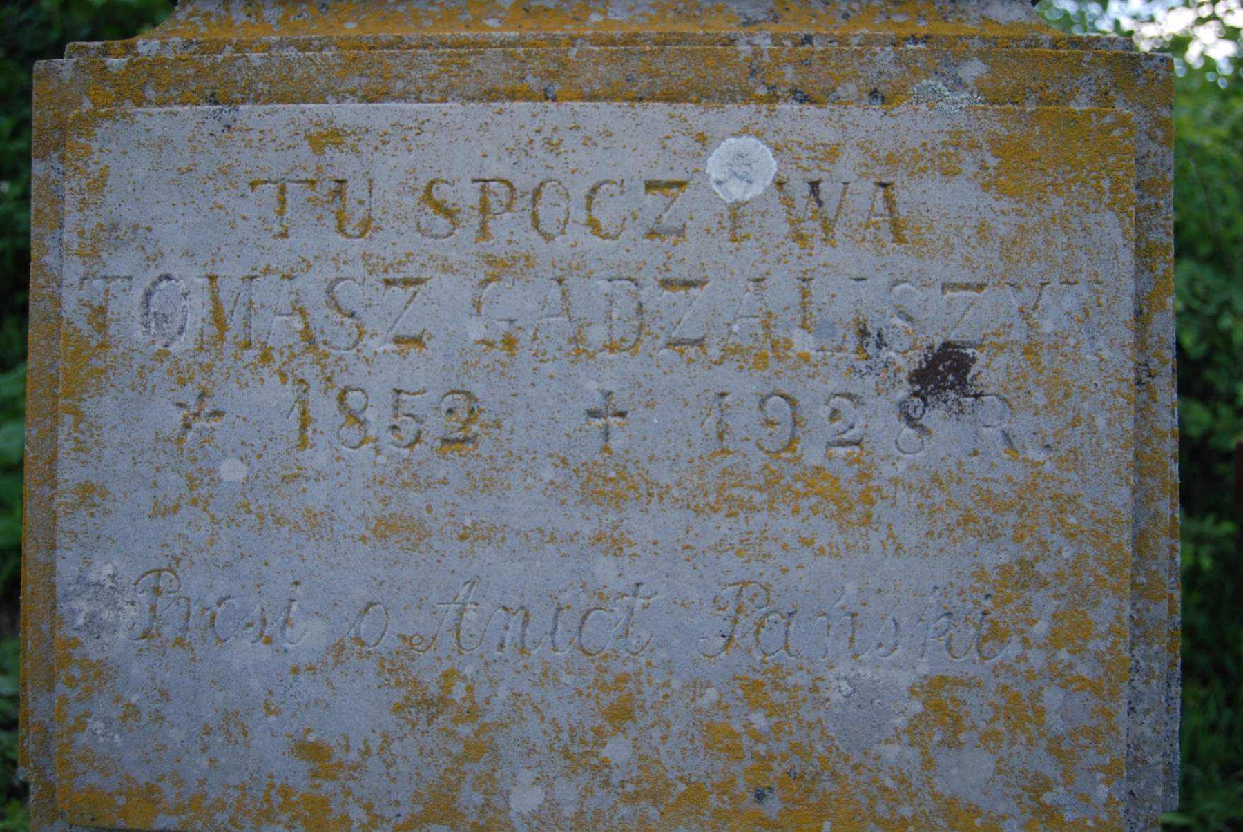 Fragment of Tomas Gadzalishin's tombstone, cemetery in Zaścianka