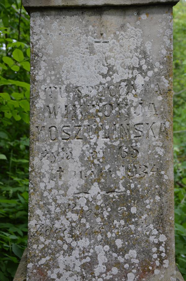 Inscription of the gravestone of Wiktoria Koszulinska, Czernielow Mazowiecki cemetery, cemetery 1