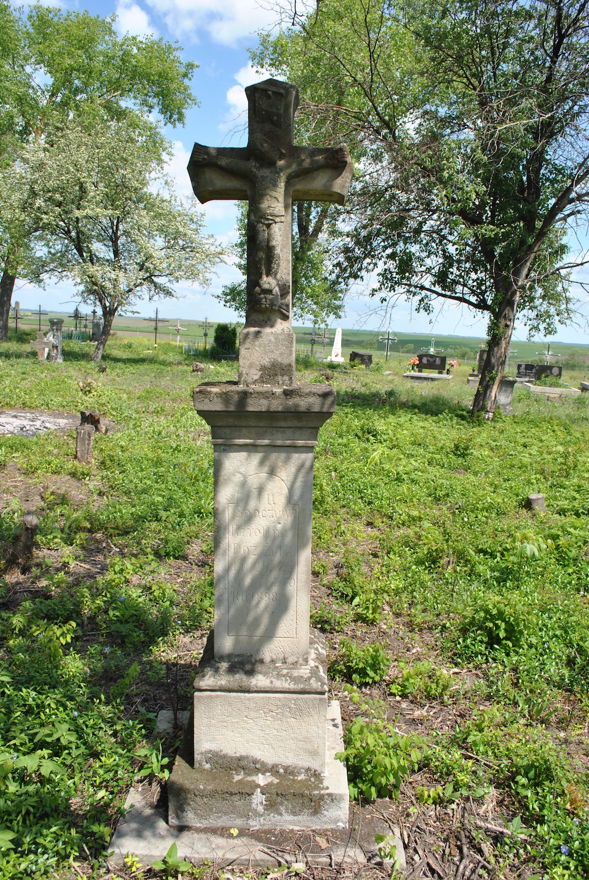 Tombstone of Karolina Dóż, Czernielow Mazowiecki cemetery, cemetery 1