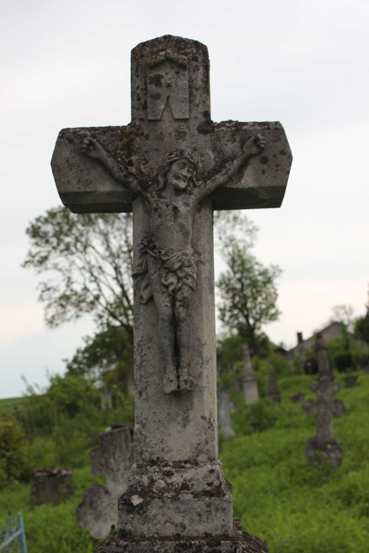 Cross on the gravestone of Teodosia Szymańska, cemetery in Szelpaki