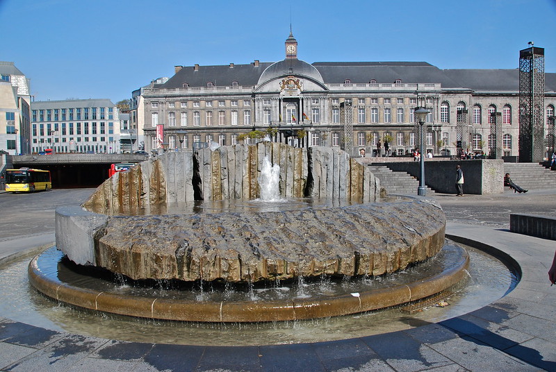 Fontanna na Placu Saint-Lambert w Liège, Halinka Jakubowska, 1997