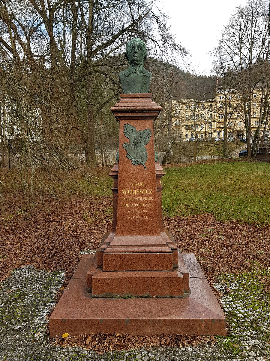Monument to Adam Mickiewicz in Karlovy Vary, Břetislav Werner, 1947-1948, bronze bust, granite pedestal with bronze ornaments
