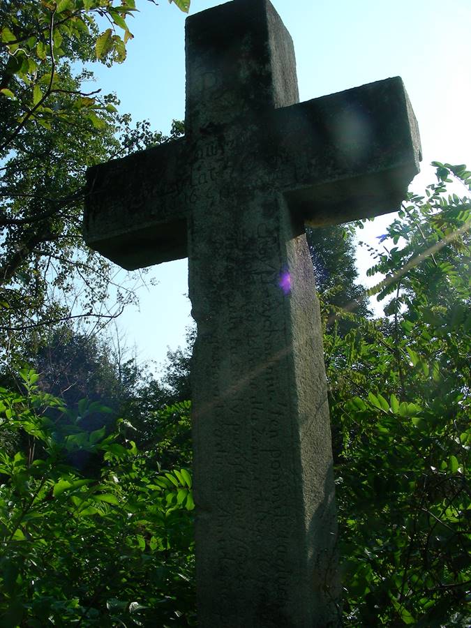 Tombstone of Wawrzyniec Nijinski, cemetery in Jeziorzany, state from 2006