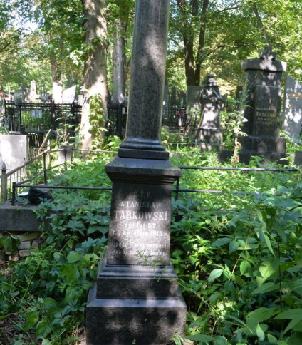 Nagrobek Stanisława Tarkowskiego, cmentarz Bajkowa w Kijowie, stan z 2021.