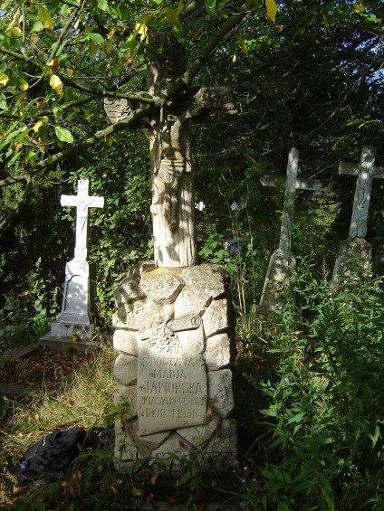 Nagrobek Marii Jaworskiej, cmentarz w Koropcu