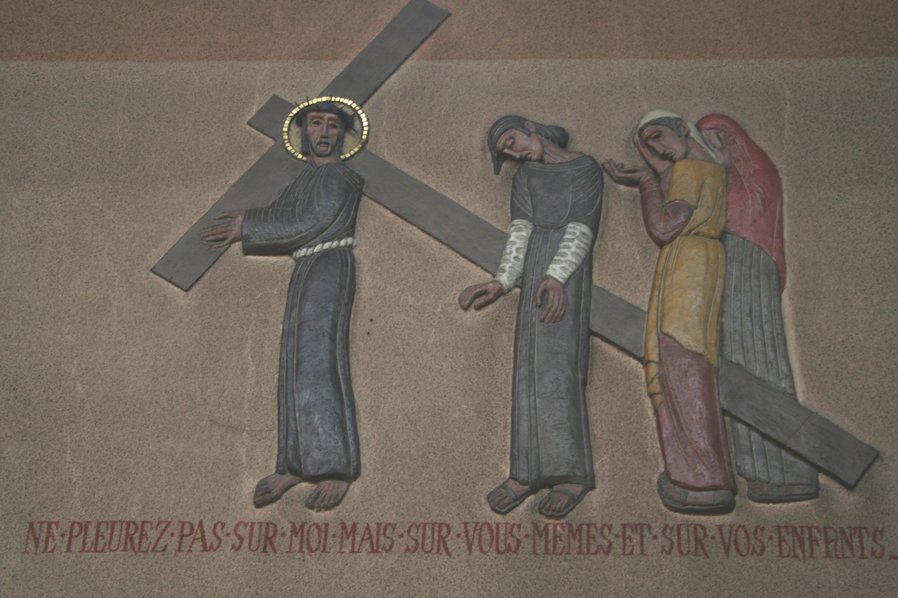 Photo montrant \"Stations of the Cross\" by Jan Lambert-Rucki in the church of Sainte-Therèse in Boulogne-Billancourt